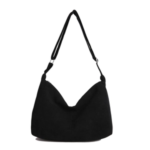 Sac bandoulière en nylon imperméable de forme croissant avec sangle réglable