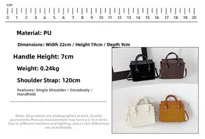 Dettaglio borsa a mano in pelle PU da 22x19x9cm con tracolla rimovibile e manico corto