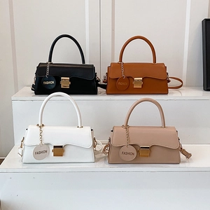 Sac À Épaule Vintage En Cuir PU Pour Femmes Sac À Bandoulière Carré Rétro Avec Boucle Métallique Et Charme Mode Chic Quotidien
