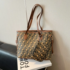 Retro tote bag set with brown double F pattern and leather straps for professional women