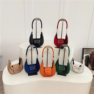 Women Crescent Hobo Bag Alligator Embossed PU Leather Golden Buckle Underarm Shoulder Handbag Fashion Retro Elegant