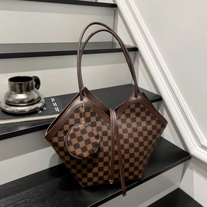 Borsa tote vintage a scacchi capiente con ciondolo mini portamonete coordinato