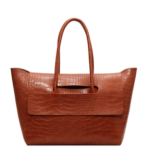 Grande borsa tote marrone effetto coccodrillo con manico per donne d'affari e ufficio