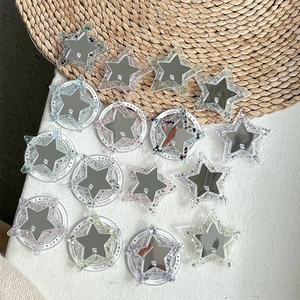 Support MagSafe étoile à paillettes avec surface miroir et sequins multicolores