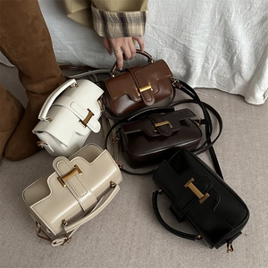 Retro PU Leather Shoulder Handbag Crossbody Bag With Top Handle And Metal Buckle Minimalist Solid Color Fashion For Women