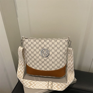Fashionable color-block bucket bag with letter print and adjustable shoulder strap