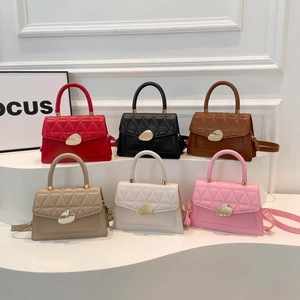 Sac Bandoulière Vintage Femmes Cuir PU Motif Crocodile Design Matelassé Boucle Dorée Sac À Main Mode