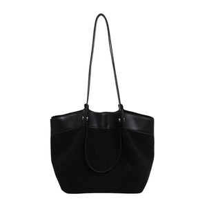 Grand sac cabas noir en cuir et daim mélangés au design patchwork pour un usage quotidien chic