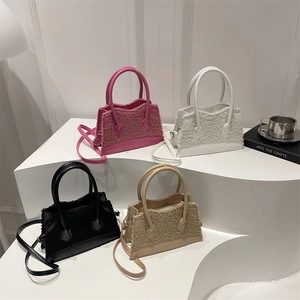 Women Fashion Sherpa Plush PU Leather Patchwork Handbag Trapezoid Mini Shoulder Crossbody Bag Autumn Winter Sweet Style