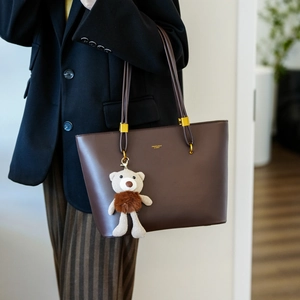 Large dark brown vintage tote bag in matte PU leather with cute bear charm and gold logo