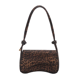 Borsa a spalla leopardata vintage francese con base curva e dettaglio del cinturino a nodo