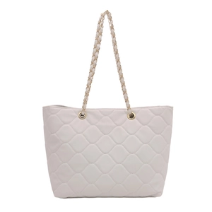 Chic cream quilted tote bag with diamond pattern and metal chain leather straps