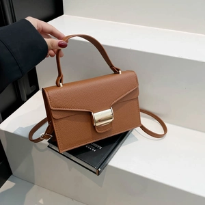 Sac À Bandoulière En Cuir PU À Texture Litchi Pour Femmes Sac À Main Carré Simple Avec Boucle Métallique Dorée Sangle Réglable