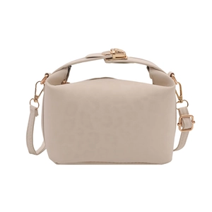 Vintage-Schultertasche in Creme mit Leopardenstruktur, Goldbeschlägen und Riemen
