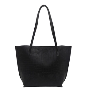 Retro black crocodile embossed tote bag with long shoulder straps for women's daily commute