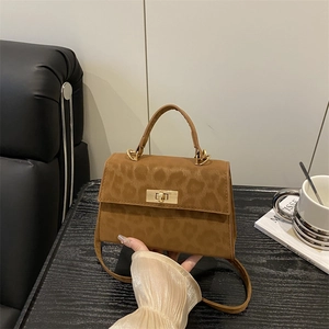 Vintage-Damenhandtasche mit Leopardenmuster, Goldschnalle und abnehmbarem Gurt