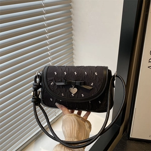 Sac À Épaule Plissé Pour Femmes Avec Nœud Et Pendentif En Cœur Design De Niche Sac Sous L'Aisselle Mode Polyvalente