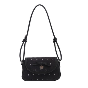 Sac à bandoulière noir rétro imprimé avec nœud chic et pendentif cœur argenté