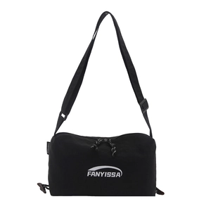 Sac baguette noir en nylon avec bandoulière réglable et logo Fanyissa brodé