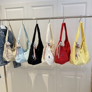 Women Large Capacity Shoulder Bag Wrinkle Texture Nylon Casual Commuter Tote Travel Hobo Bag Lightweight Handbag
