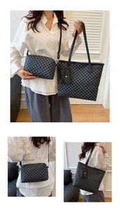 Détail de l'ensemble de sacs cabas deux pièces avec motif chaîne rétro et lanières en cuir