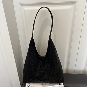 Retro black leopard print tote bag with large capacity for casual daily commuting
