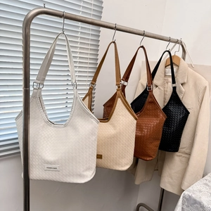 Woven PU Leather Tote Bag Large Capacity Shoulder Underarm Handbag For Women Daily Commute Urban Simple