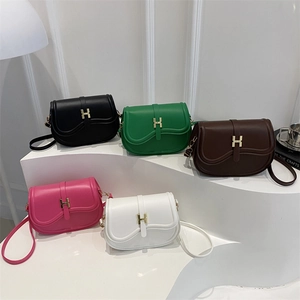 Women PU Leather Saddle Shoulder Bag Simple Crossbody Handbag With Gold H Metal Buckle Flap Closure Casual Daily