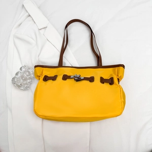 Sac À Épaule Femme Grande Capacité Couleur Contrastée Tissu Léger Sac À Main Style Voyage Décontracté Avec Boucle Métal
