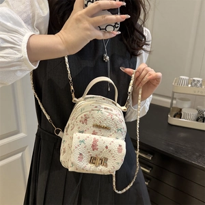 Mini-Rucksack mit Blumenmuster, Mode-Logo und Kettenriemen im Spiegel-Selfie-Look