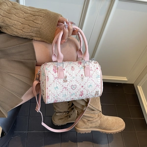 Pink quilted boston bag with cute cartoon bears and adjustable shoulder strap