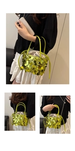 Dettaglio della borsa a secchiello verde neon con paillettes e fodera a coulisse