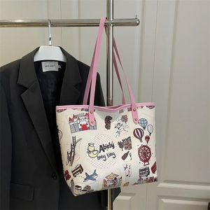 Grand sac cabas blanc cassé avec anses roses et illustrations colorées de Hong Kong
