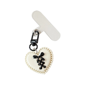 Pendentif cœur élégant avec ruban croisé noir et fermoir pour téléphone ou sac
