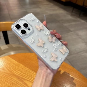 Détails de nœuds roses et perles sur une coque transparente pour iPhone 16 Pro Max