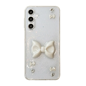 Coque Samsung blanche scintillante avec nœud 3D et détails de cœurs argentés brillants