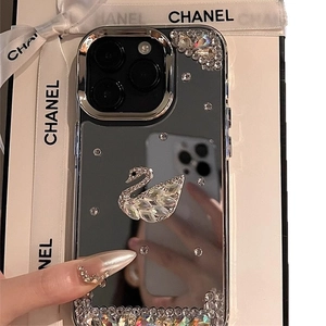 Custodia a specchio di lusso per iPhone con design a cigno in strass e bordi in cristallo