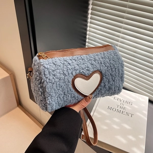 Sac À Épaule Mode Femme En Sherpa Décor Coeur Peluche Sac À Main Automne Hiver Sac Bandoulière Fermeture Éclair