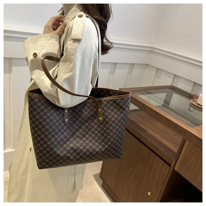 Retro brown monogram large tote bag with leather straps for women's daily commute