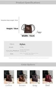 Détails de taille et options multicolores du sac seau en nylon à imprimé léopard