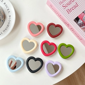 Collapsible heart-shaped mirror phone sockets in 8 colors with matte frames