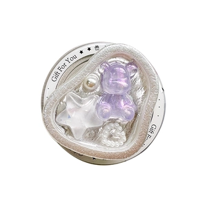 Cute resin bear and star magnetic phone grip stand with heart-shaped pearl tray display