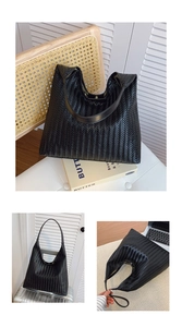 Détail du sac cabas tissé noir avec texture en V et design à grande capacité de rangement
