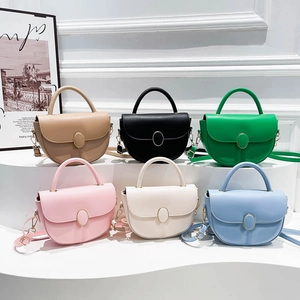 Women Saddle Shoulder Bag PU Leather Retro Crossbody With Top Handle Metal Buckle Elegant Fashion Daily Handbag