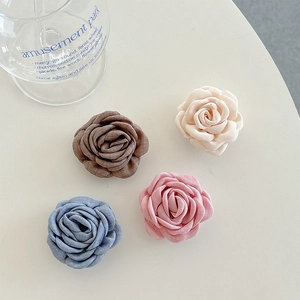 3D fabric rose flower expandable phone socket grip in four elegant colors for desktop use