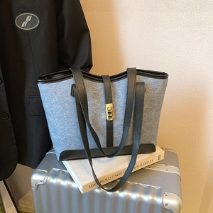 Retro grey felt tote bag with black leather trim and gold twist-lock for women