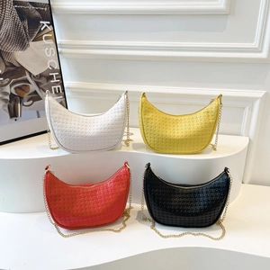 Woven Braided Hobo Shoulder Bag PU Leather Half Moon Design With Gold Chain Strap Fashion Handbag For Women