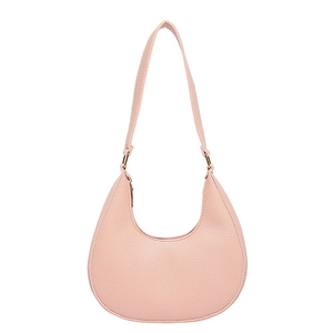 Sac hobo demi-lune rose élégant en cuir grainé avec bandoulière réglable chic