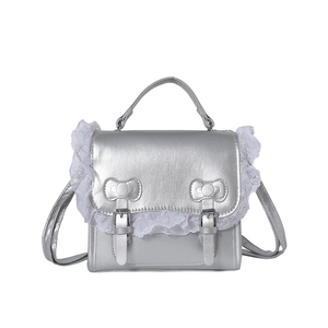 Piccola borsa quadrata argento in PU con bordo in pizzo bianco e fibbie a fiocco