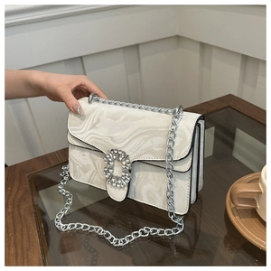 Chic marble pattern chain square bag with sparkling diamond buckle for elegant women